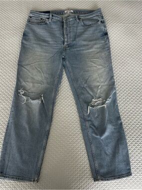 RE/Done Boyfriend Straight leg, Knee Ripped Distressed Vintage Blue Jeans